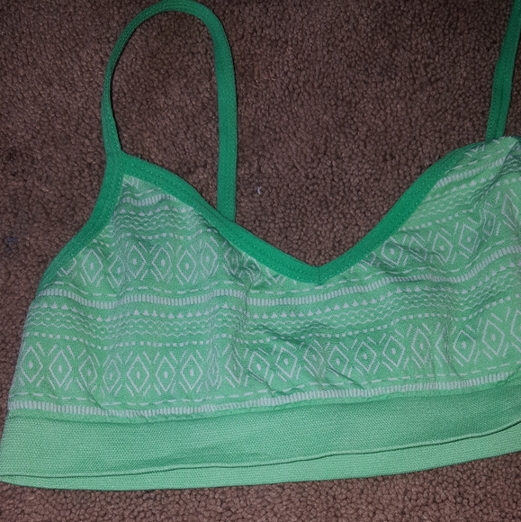 2 bras - Picture 2 of 7